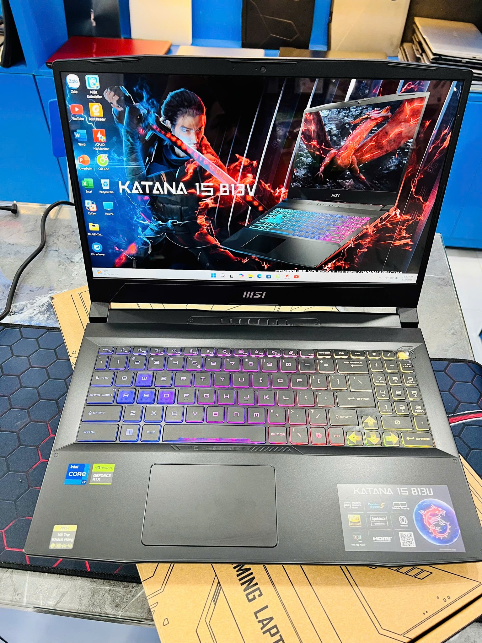 MSI Katana 15 B13UDXK (2077VN)